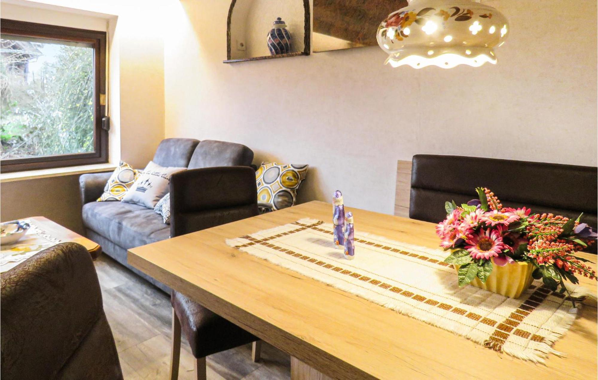 Amazing Apartment In Hinterweidenthal With Wifi Exterior photo