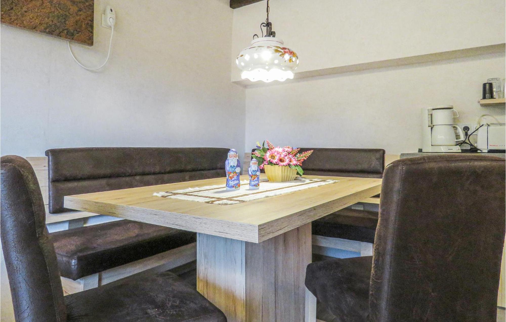 Amazing Apartment In Hinterweidenthal With Wifi Exterior photo